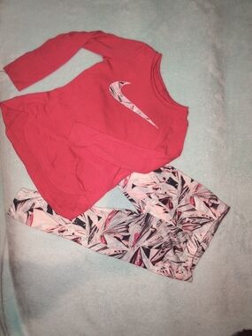 Nike Pink Girls Long Sleeve Top with Floral-Patterned Leggings